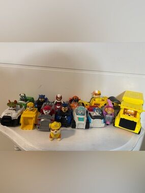 Paw Patrol vehicle lot